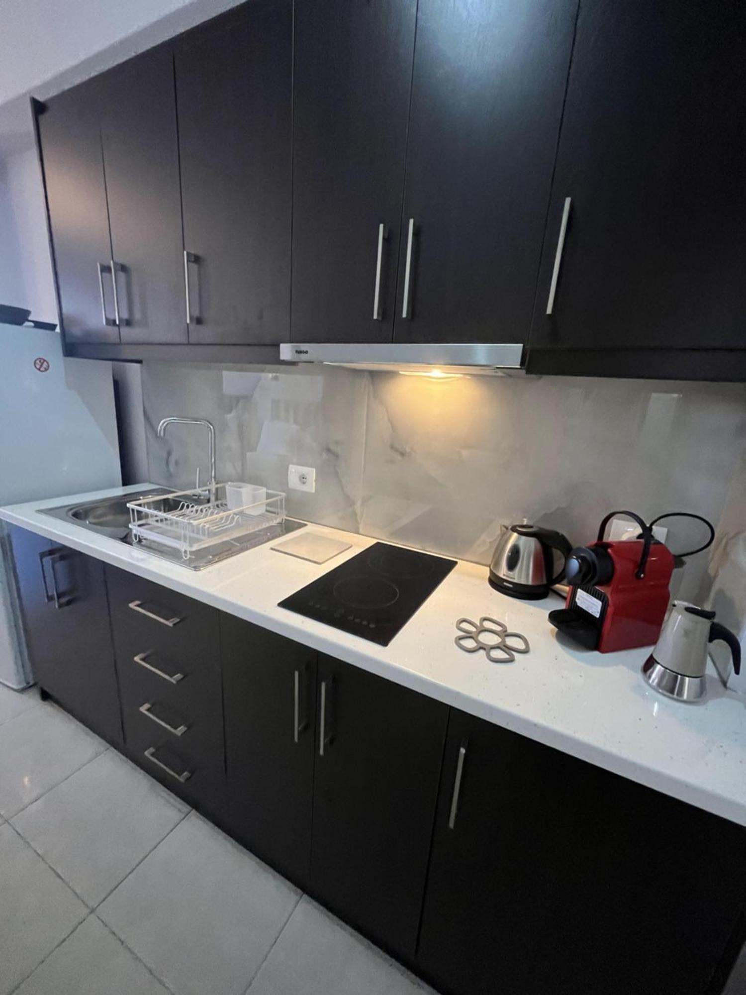 Bluemoon Suites Саранде Екстериор снимка