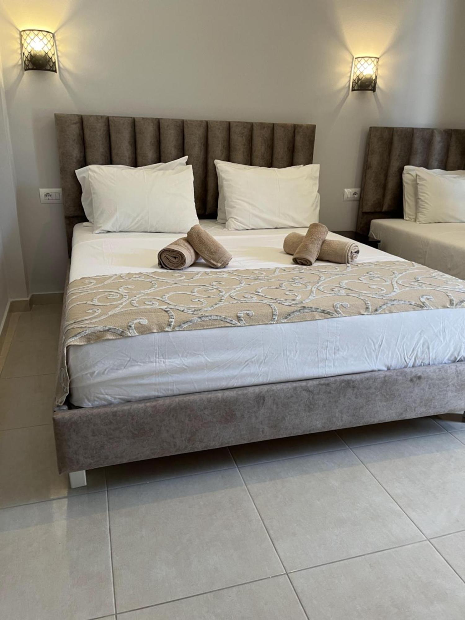 Bluemoon Suites Саранде Екстериор снимка