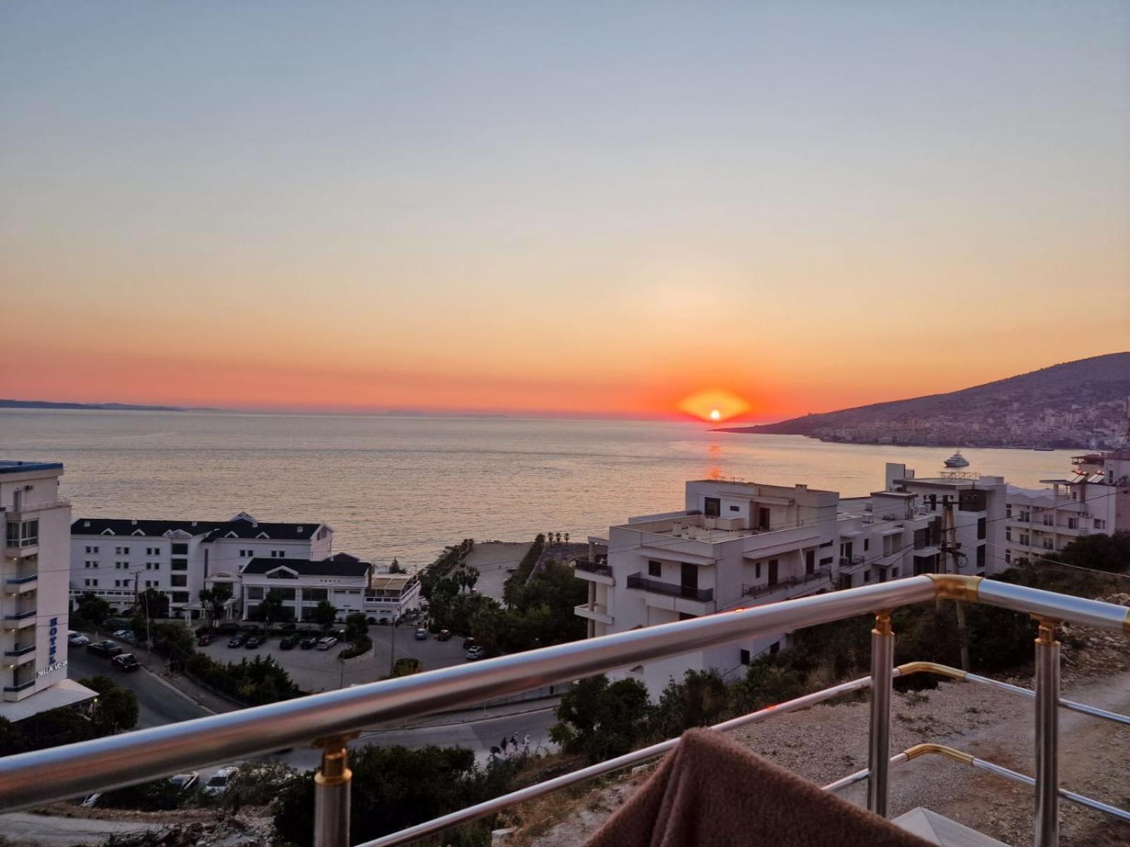Bluemoon Suites Саранде Екстериор снимка