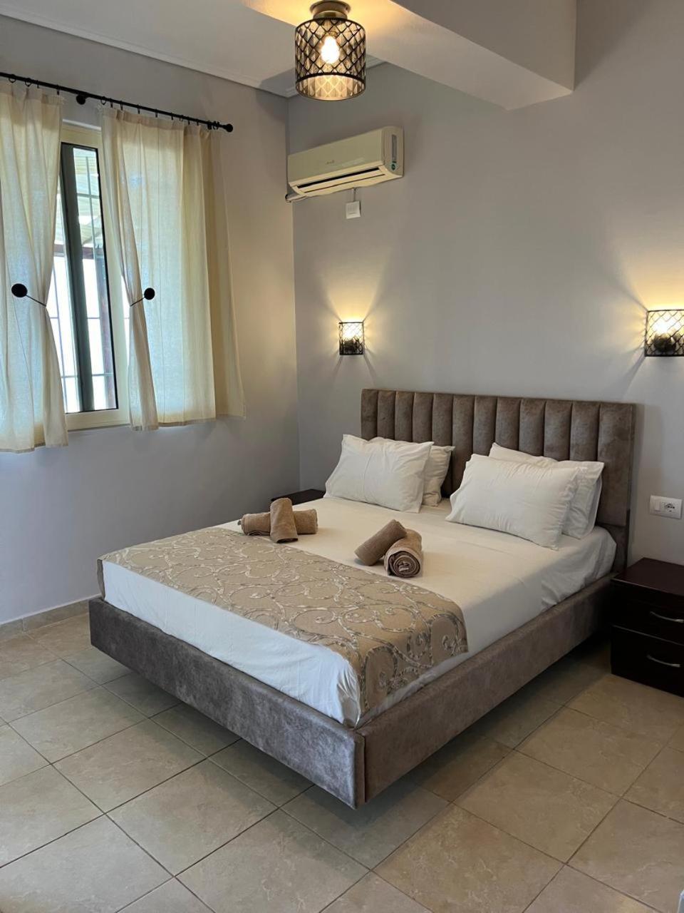 Bluemoon Suites Саранде Екстериор снимка